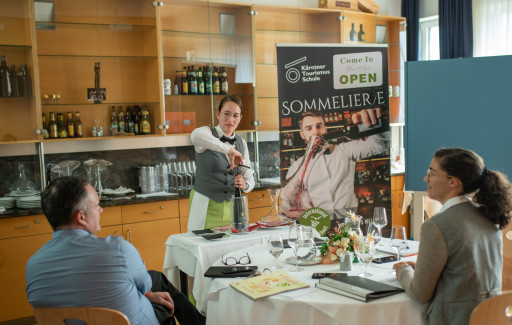 Jung-Sommelier:e