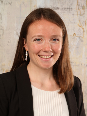 Prof. Mag. Anna Karnel