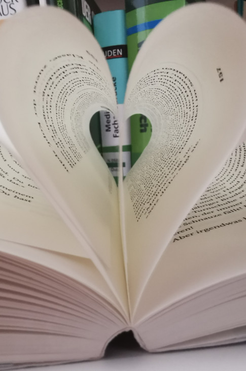 bibliothek7 bibliothek7