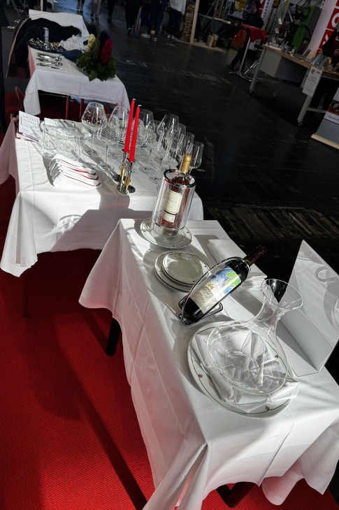 2024_02_03_gedeckterTisch05