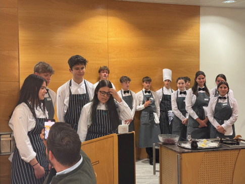 2025_12_04_gettogether05 2025_12_04_gettogether05