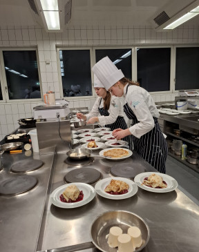 2025_12_04_gettogether16 2025_12_04_gettogether16