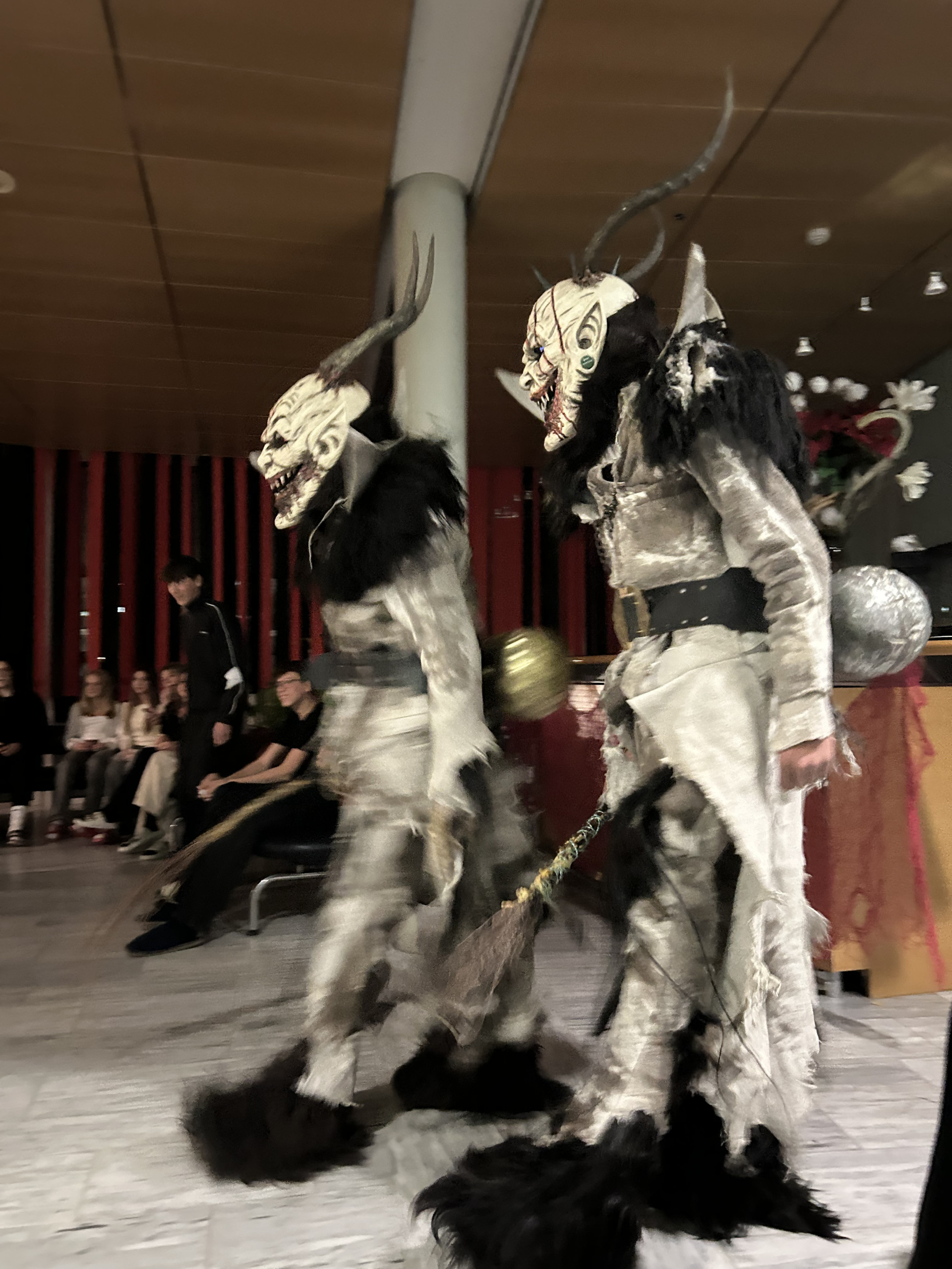 2025_12_05_krampus04 2025_12_05_krampus04